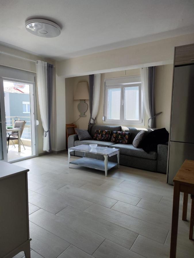 Lilli Deluxe Apartment Нікіті Екстер'єр фото